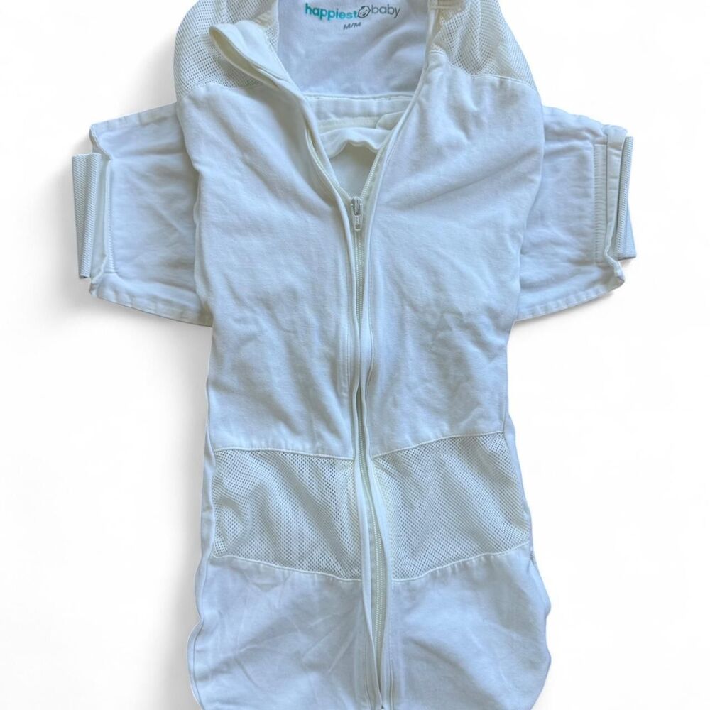 White Happiest Baby Snoo swaddle Size M
